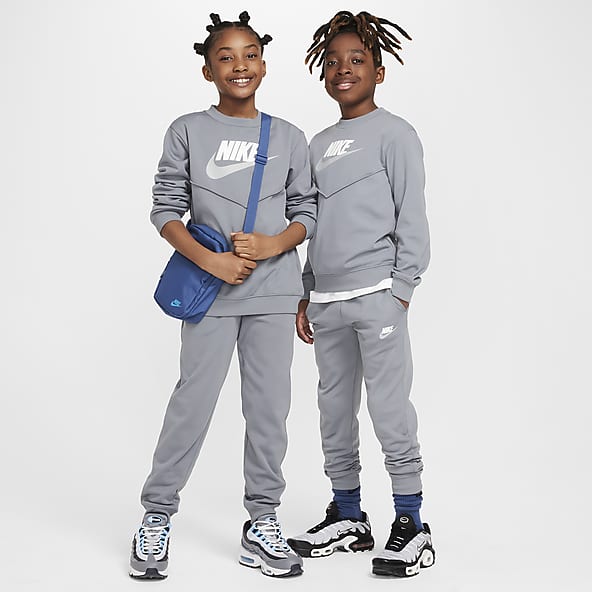 Kids nike tracksuit clearance